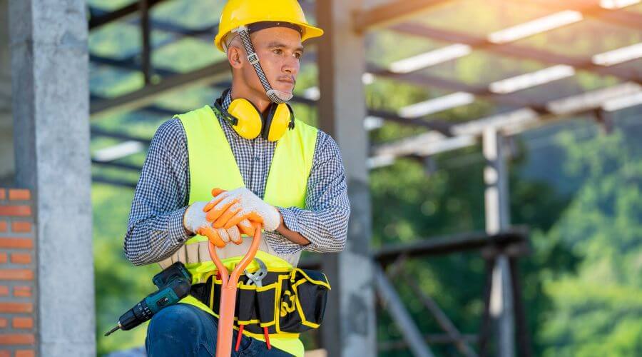 Professional residential roofers in Foss, OK